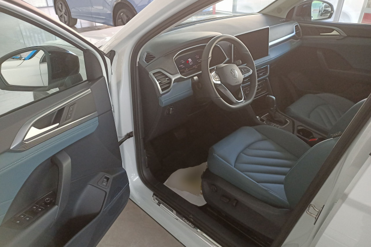 大众 途岳 2024款 300TSI 两驱月尊版中控内饰20