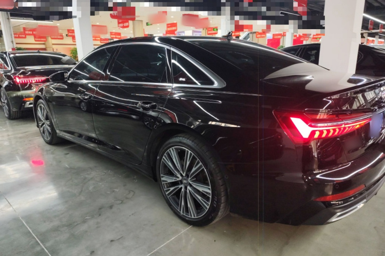 奥迪A6L 2021款 55 TFSI quattro 尊享动感型车身外观4