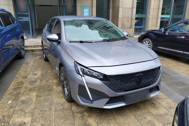 标致408 2024款 360THP 龘龘款 罗曼尼版车身外观3