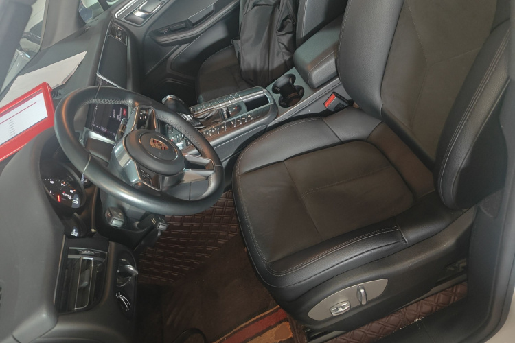 保时捷 2018款 Macan 2.0T中控内饰19