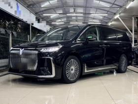 岚图汽车 岚图梦想家 2025款 PHEV 四驱尊贵鲲鹏版