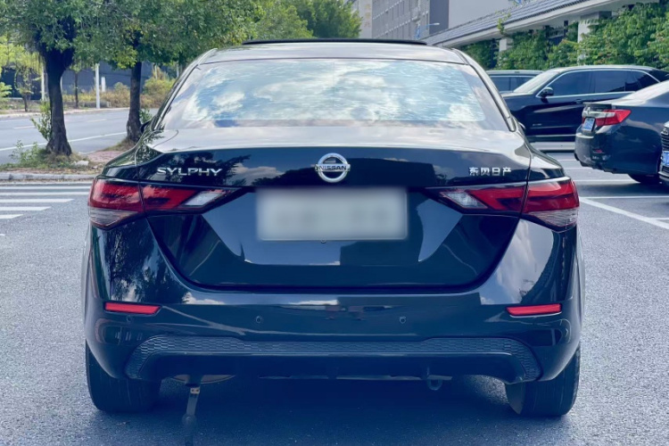 日产 轩逸 2022款 1.6L XL CVT悦享版车身外观6008