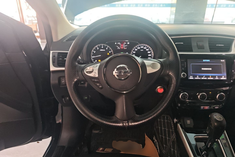 日产 轩逸 2016款 1.6XL  CVT尊享版中控内饰13