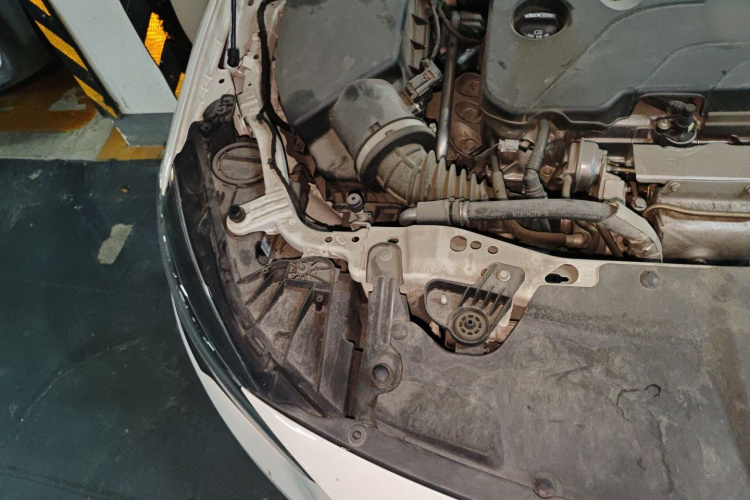 别克 君威 2019款 20T 精英型 国V局部细节9006