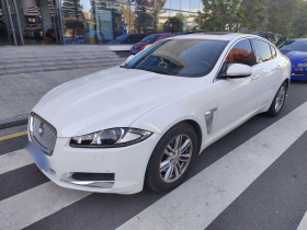 捷豹XF 2015款 XF 2.0T 80周年典藏风华版