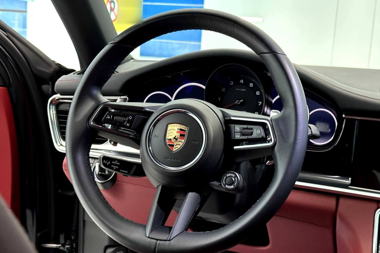 保时捷 2023款 Panamera 2.9T 铂金版中控内饰7003