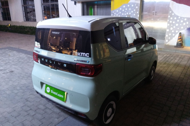 五菱汽车 宏光MINIEV 2021款 马卡龙臻享款 三元锂车身外观6005