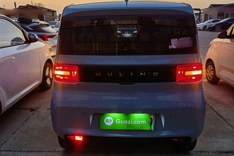 五菱汽车 宏光MINIEV 2022款 马卡龙臻享款 磷酸铁锂车身外观6