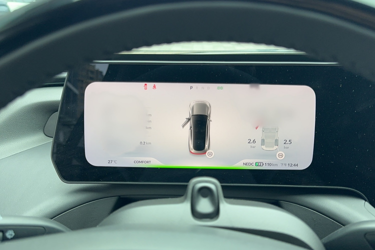 小鹏P7 2021款 480N局部细节14