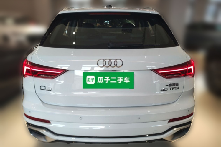 奥迪Q3 2024款 40 TFSI 时尚动感型车身外观6