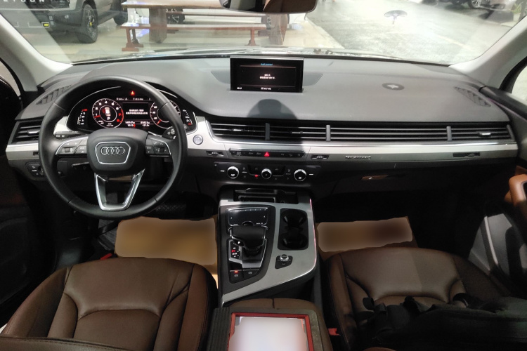 奥迪Q7 2016款 45 TFSI 技术型中控内饰12