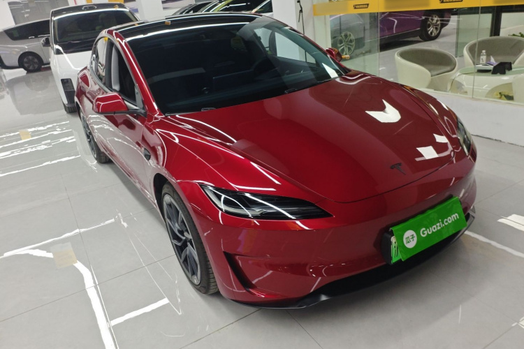 特斯拉 Model 3 2025款 高性能全轮驱动版车身外观6002