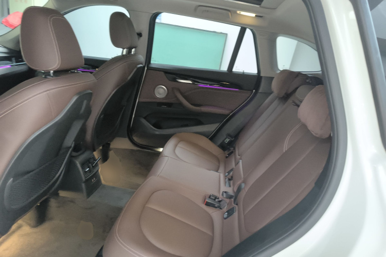 宝马X1 2022款 sDrive25Li 领先型中控内饰21