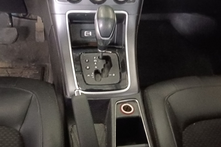 雪铁龙 C4世嘉 2016款 1.6L 自动豪华型局部细节18