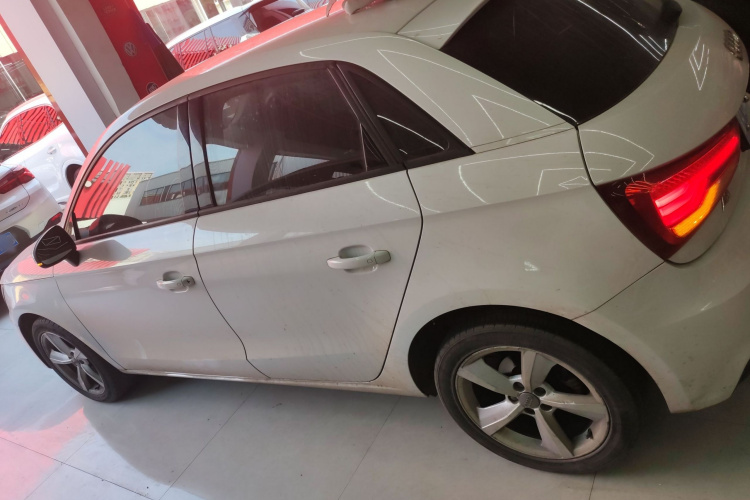 奥迪A1 2016款 30 TFSI Sportback Design风尚版车身外观6003