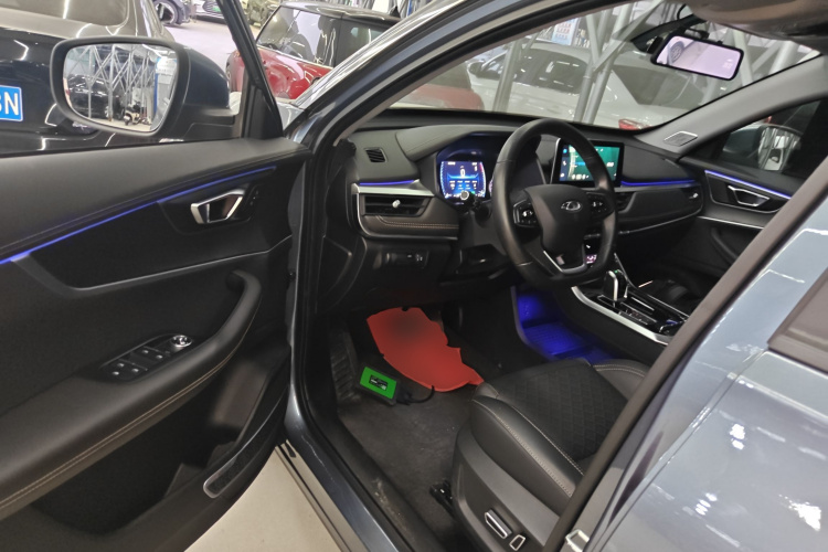 奇瑞 瑞虎8 2019款 1.6TGDI 自动精英型中控内饰20