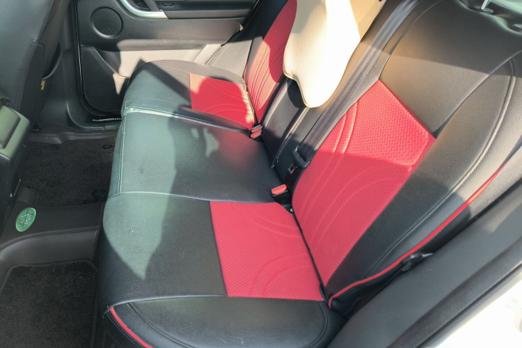 路虎 发现神行 2018款 240PS SE版中控内饰21