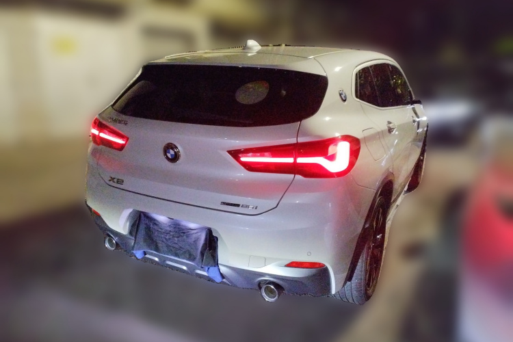 宝马X2 2023款 sDrive25i M越野套装车身外观7