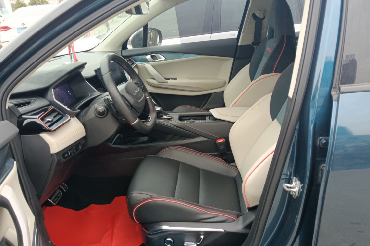 领克06 2020款 1.5T 耀Halo中控内饰19