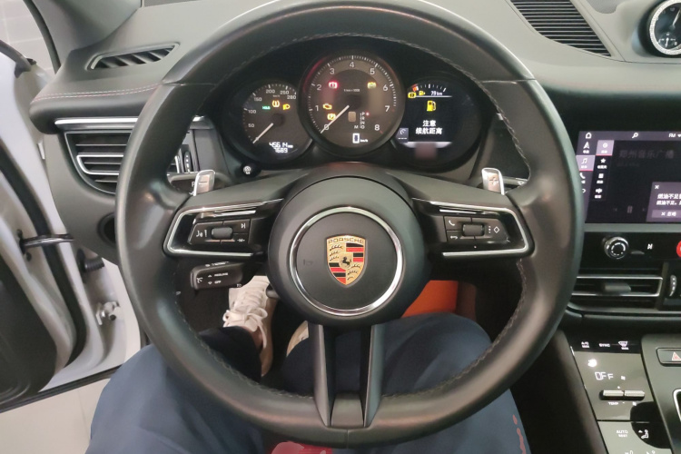 保时捷 2023款 Macan 2.0T中控内饰13