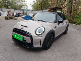 MINI 2023款 2.0T COOPER S 艺术家 五门版