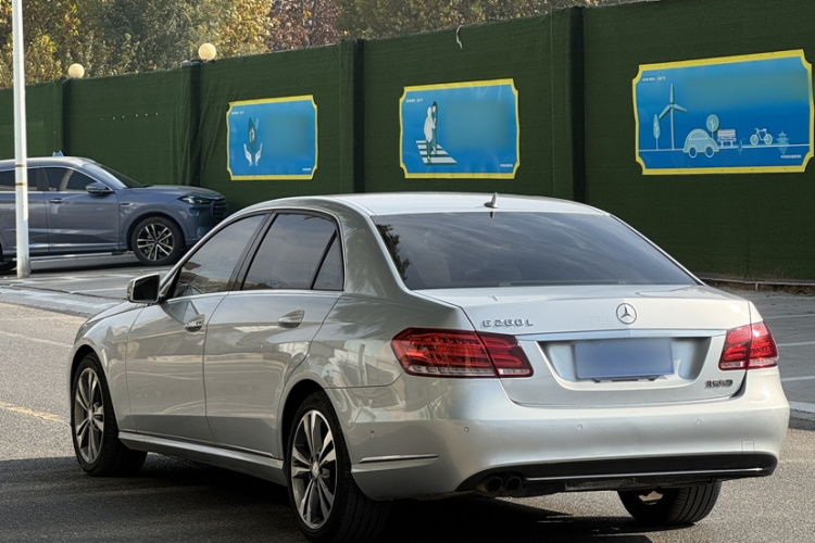 奔驰E级 2014款 E 260 L 运动型车身外观6001