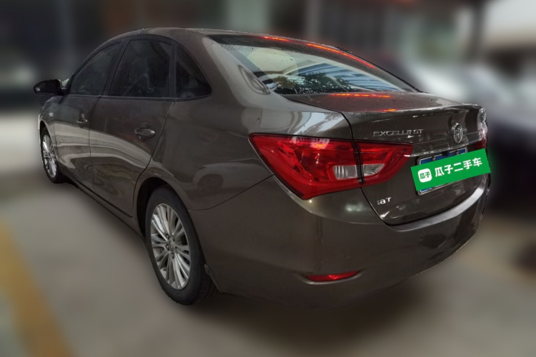 别克 英朗 2015款 18T 双离合精英型车身外观5