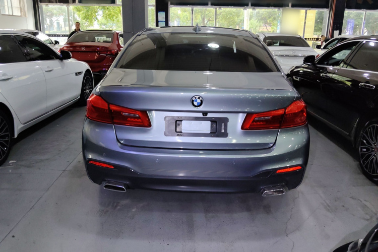 宝马5系(进口) 2020款 525i M运动套装车身外观6