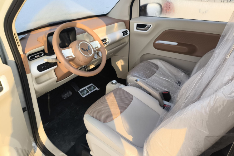 五菱汽车 宏光MINIEV 2024款 第三代 215km 青春版中控内饰20