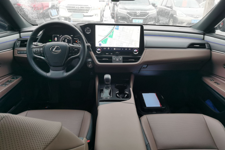 雷克萨斯ES 2025款 300h 臻享版中控内饰12