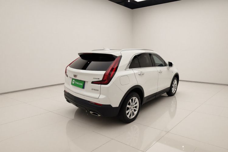 凯迪拉克XT4 2021款 28T 两驱技术型车身外观7