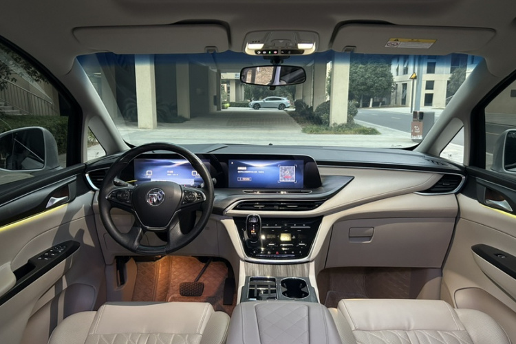 别克GL8 2023款 ES陆尊 舒适型中控内饰7001