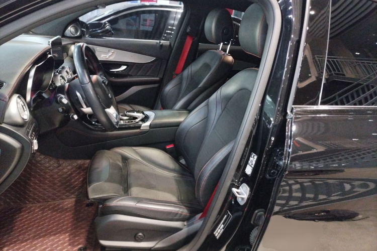 奔驰GLC轿跑 AMG 2017款 AMG GLC 43 4MATIC 轿跑SUV局部细节19