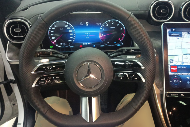 奔驰GLC轿跑 2024款 GLC 260 4MATIC 轿跑SUV局部细节13