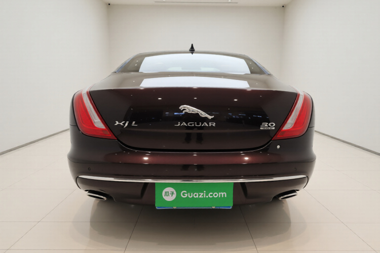 捷豹XJ 2016款 XJL 3.0 SC 四驱全景商务版车身外观6