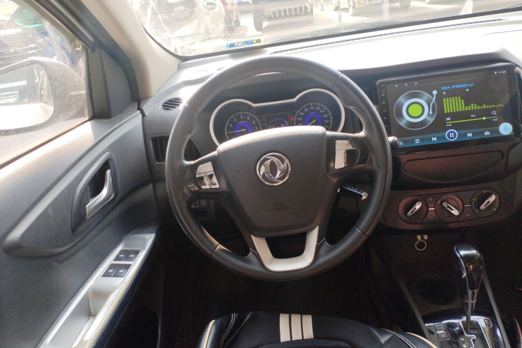 东风风神AX3 2016款 1.5L 自动尚酷型中控内饰13