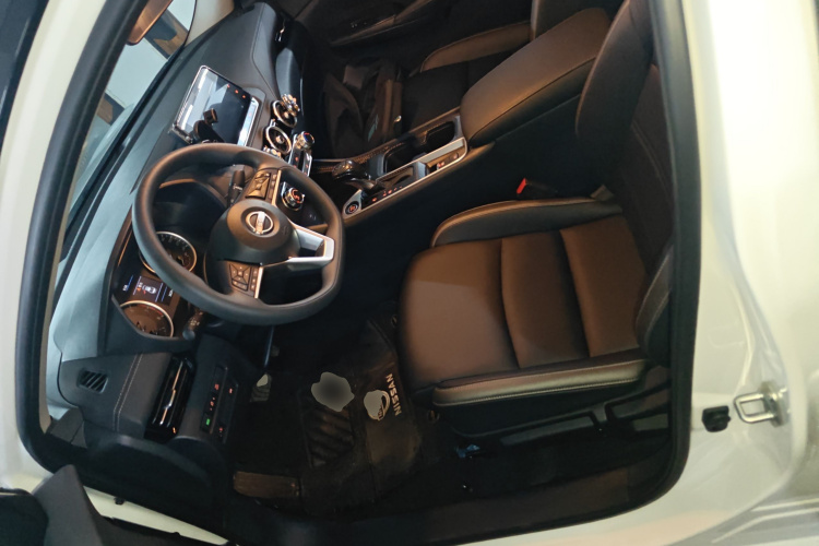 日产 轩逸 2025款 1.6L CVT真心版中控内饰19