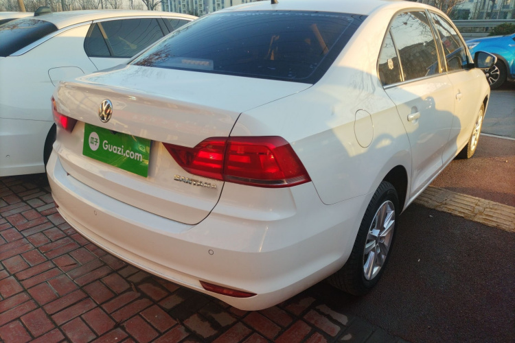 大众 桑塔纳 2016款 1.6L 自动舒适版车身外观7
