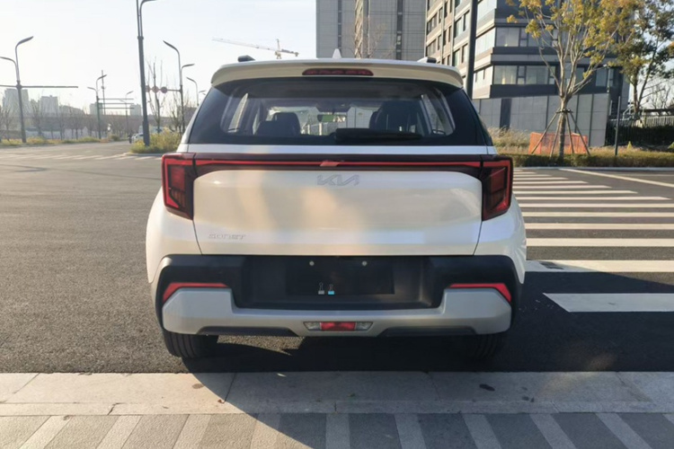 起亚 索奈 2024款 1.5L 舒适版车身外观6003