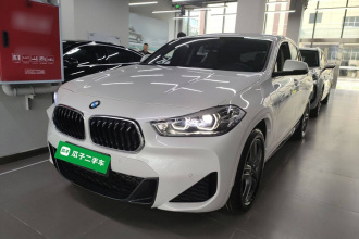 宝马X2 2021款 改款 sDrive25i M运动套装