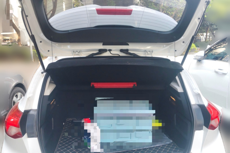 福特 福克斯 2021款 两厢 EcoBoost 180 自动锋潮型中控内饰23