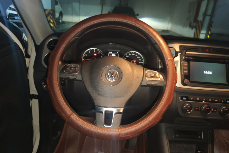 大众 途观 2015款 2.0TSI 自动四驱豪华版中控内饰13