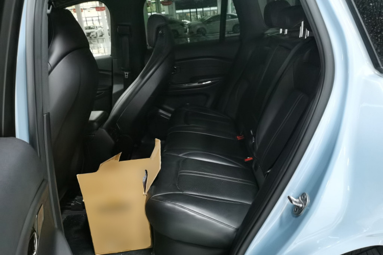 蔚来ES6 2020款 610KM 性能版中控内饰7004