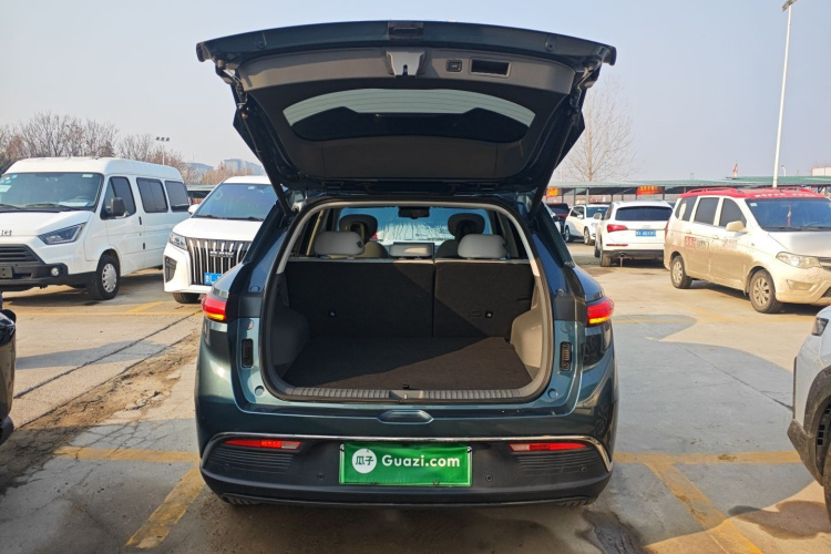 奔腾 悦意03 2025款 565km 悠享版局部细节23