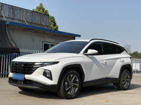 现代 2023款 途胜L 1.5T 自动两驱GLX精英版