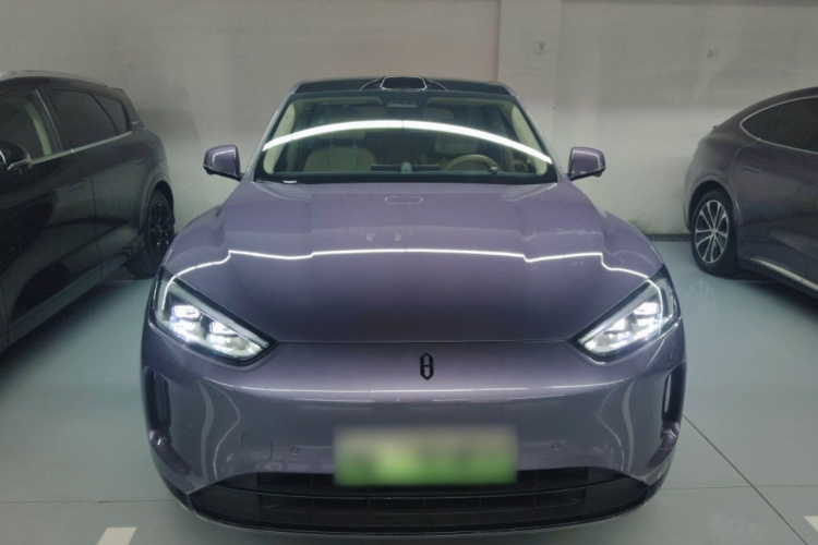 鸿蒙智行 问界M5 2025款 增程   Ultra 四驱版车身外观2