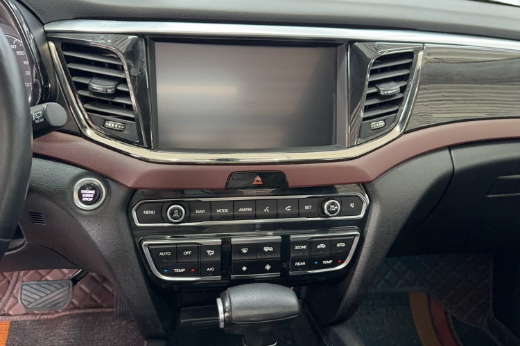 广汽传祺 传祺GS8 2017款 320T 两驱豪华智联版（七座）局部细节16