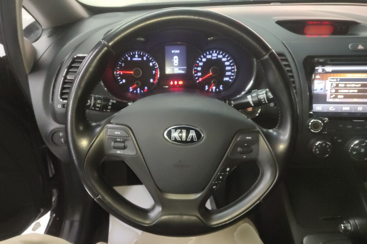 起亚K3 2013款 1.6L 自动GLS局部细节13