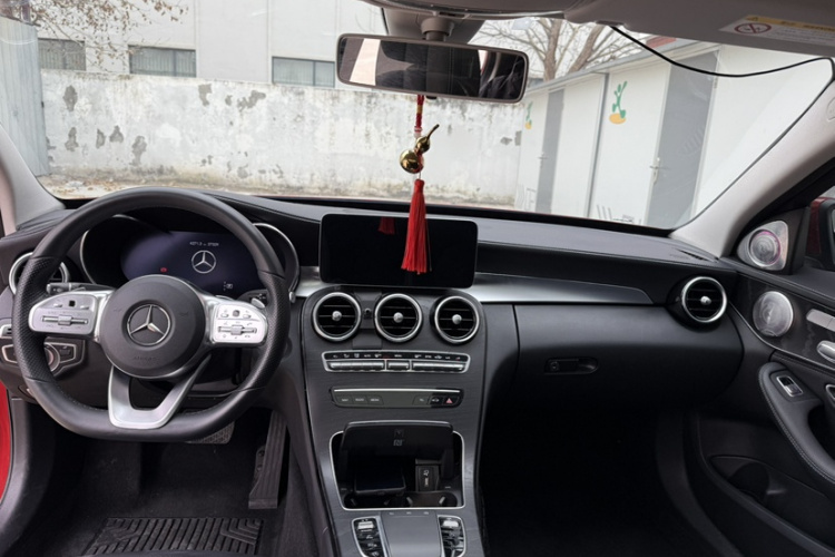 奔驰C级 2020款 C 260 L 运动版中控内饰7005