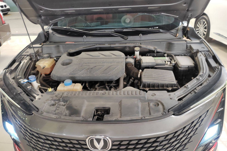 长安UNI-T 2020款 1.5T 尊贵型局部细节24